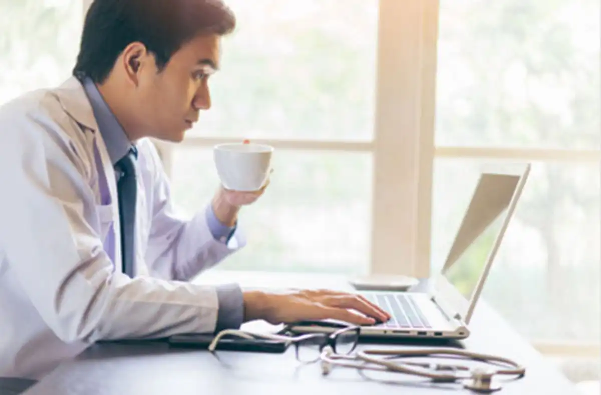 Actualité : Professionnels de santé : 4 solutions pour améliorer votre image et votre visibilité Professionnels de santé : 4 solutions pour améliorer votre image et votre visibilité